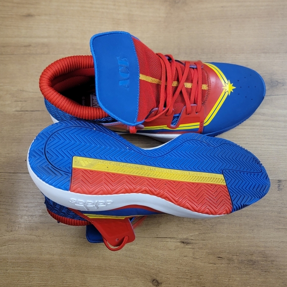 adidas Pro Vision x Marvel Heroes Among Us Captain Marvel